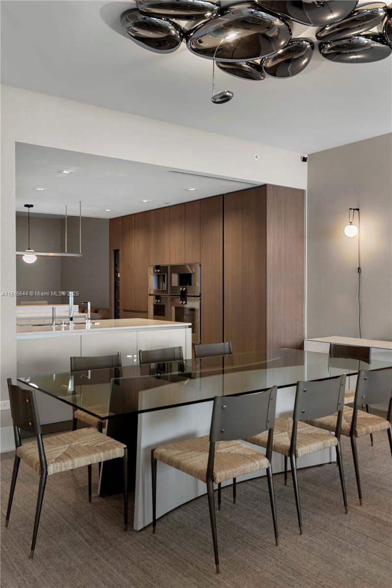 NORTH BISCAYNE BEACH AMEN - Residential