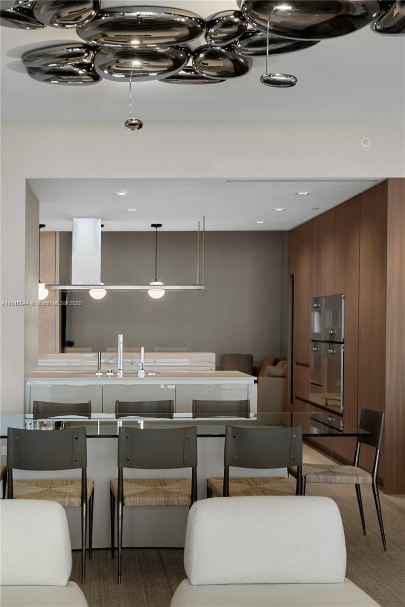 NORTH BISCAYNE BEACH AMEN - Residential