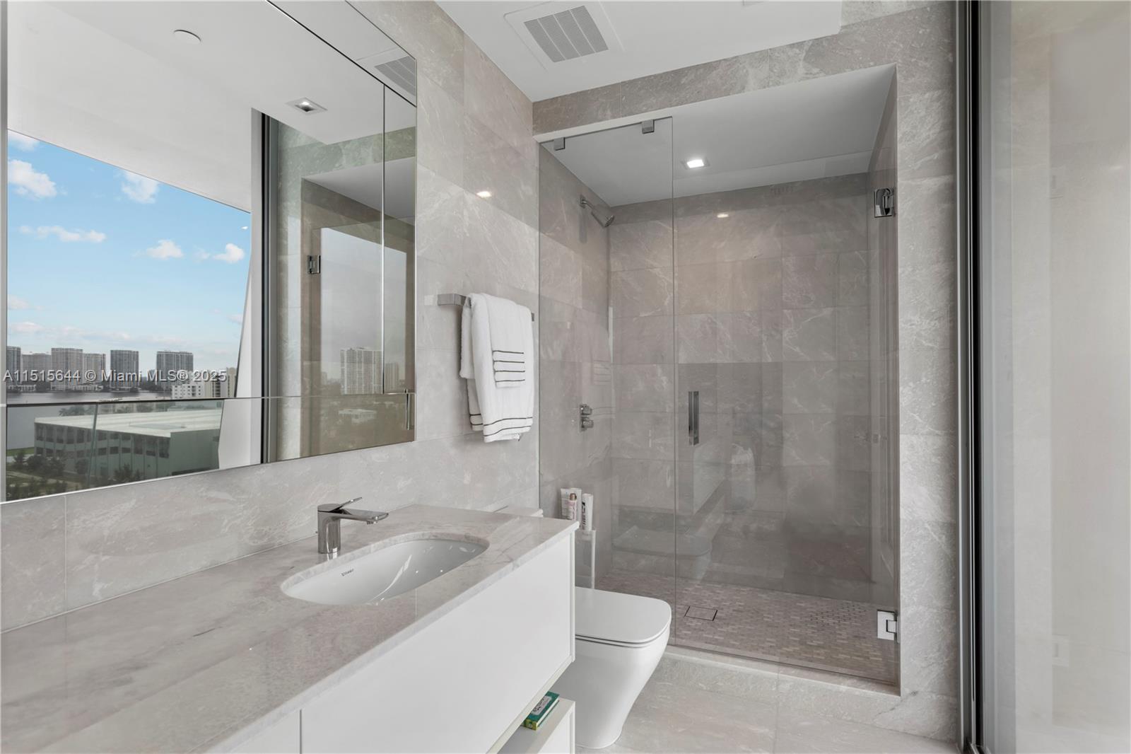 NORTH BISCAYNE BEACH AMEN - Residential