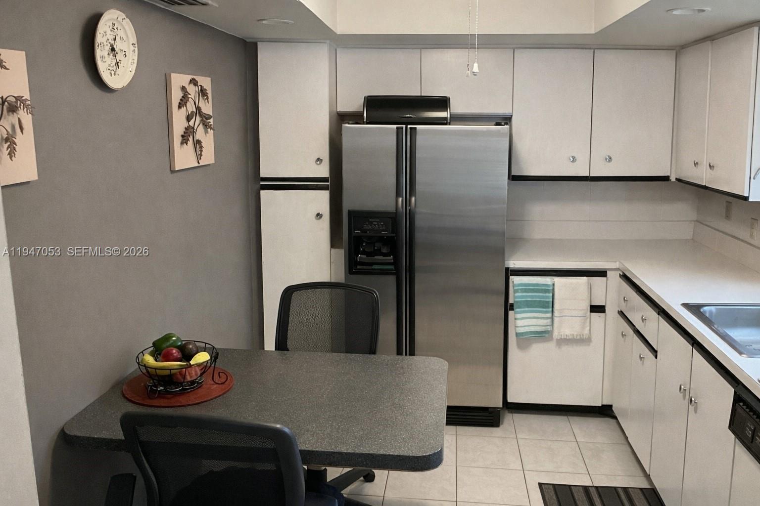 FAIRVIEW OF CALF CL CONDO - Residential