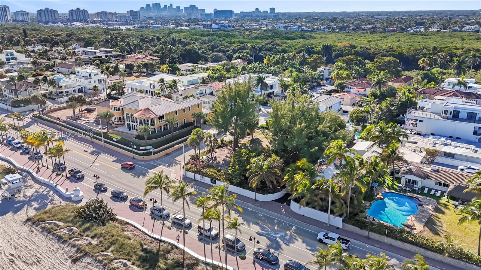 LAS OLAS BY THE SEA EXT - Land