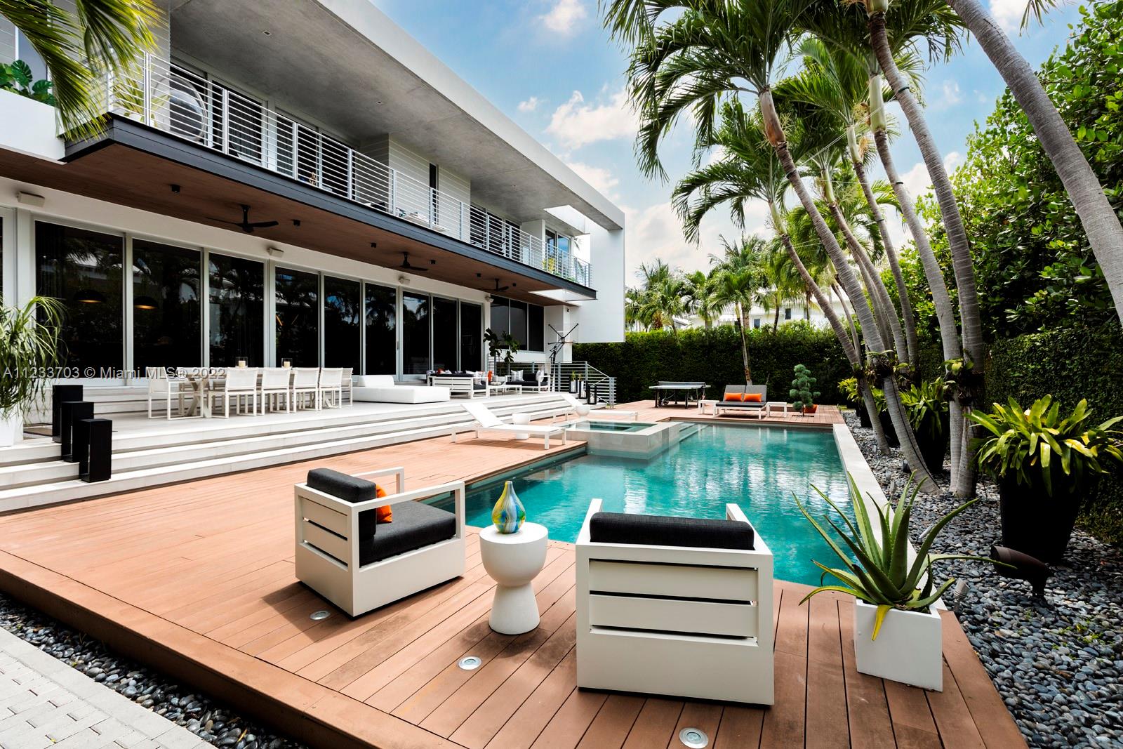 BISCAYNE KEY ESTATES - Residential