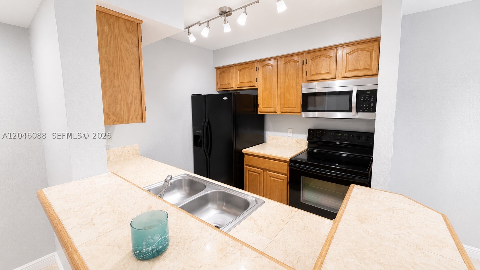 SUNDANCE AT DAVIE CONDO - Residential