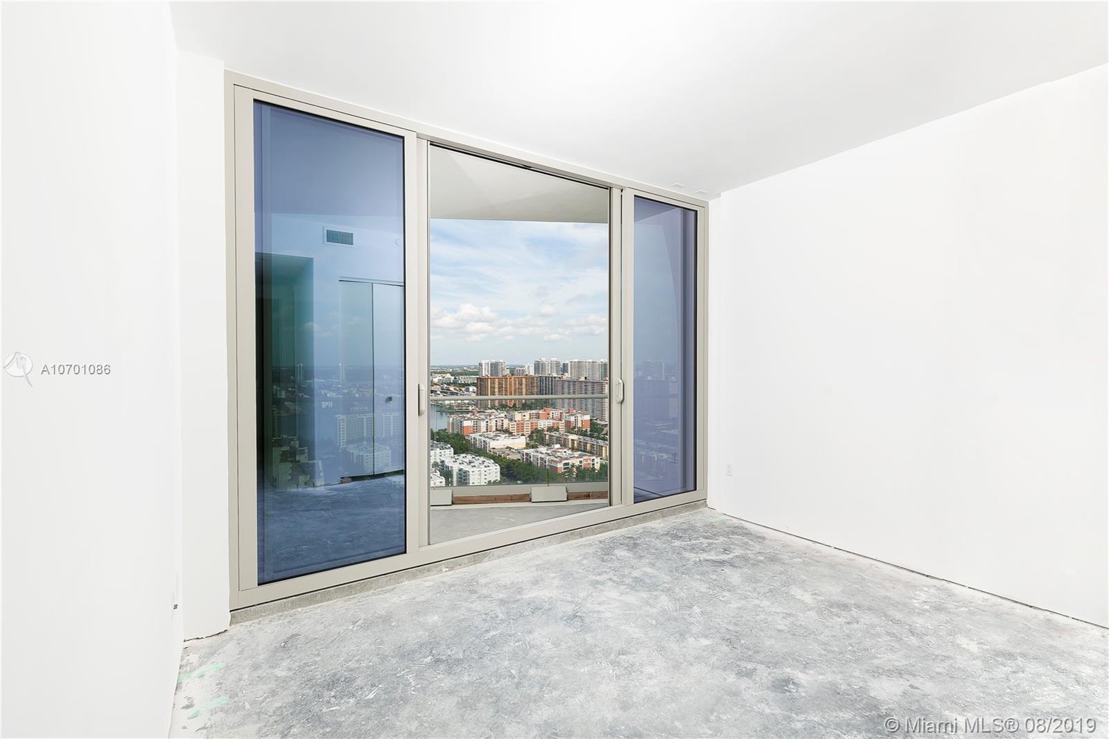 JADE SIGNATURE CONDO - Residential