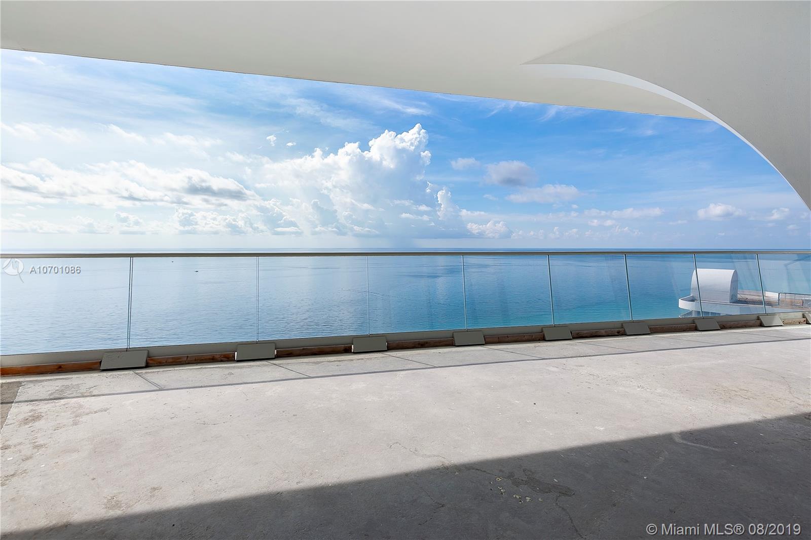 JADE SIGNATURE CONDO - Residential