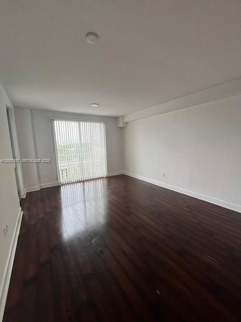 RADIUS CONDO - Residential