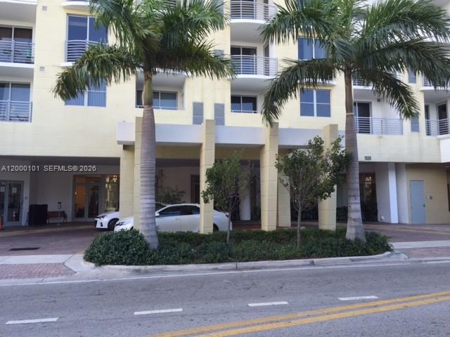 RADIUS CONDO - Residential