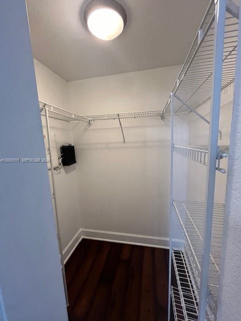 RADIUS CONDO - Residential