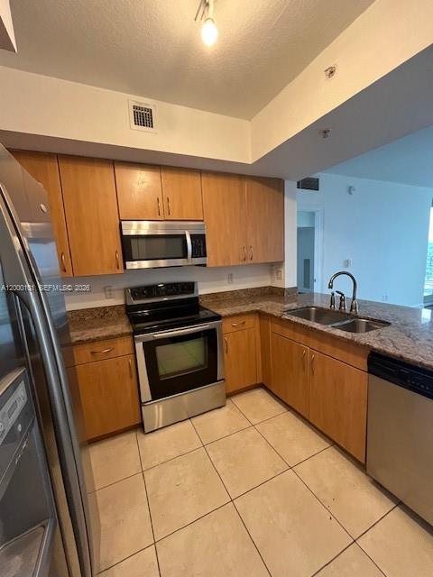 RADIUS CONDO - Residential