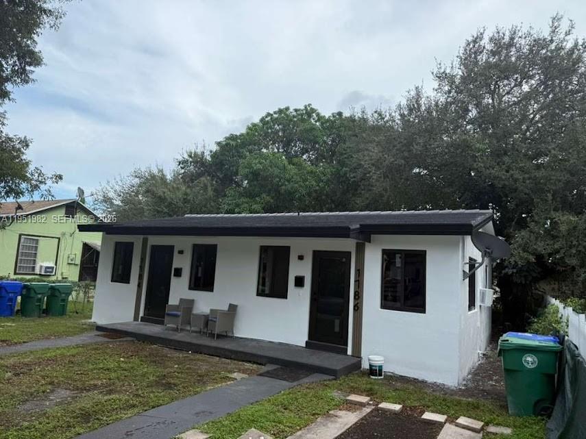 2 UNITS (1/1 each unit) Living Area: 936 SqFt-Lot Size: 5,000 SqFt- Year Built: 1957
Details: Great income investment opportunity! Fully rented duplex
Unit 1: Rented for $1,740/month
Unit 2: Rented for $1,550/month (month-to-month)
Brand new Impact Windows and Doors with Permits  
Concrete block construction
Wall furnace heating & window A/C units
Brand new 2025 Tile Roof with Permits 
Market Rents: $3,600+/month ($1,800+ per unidad)