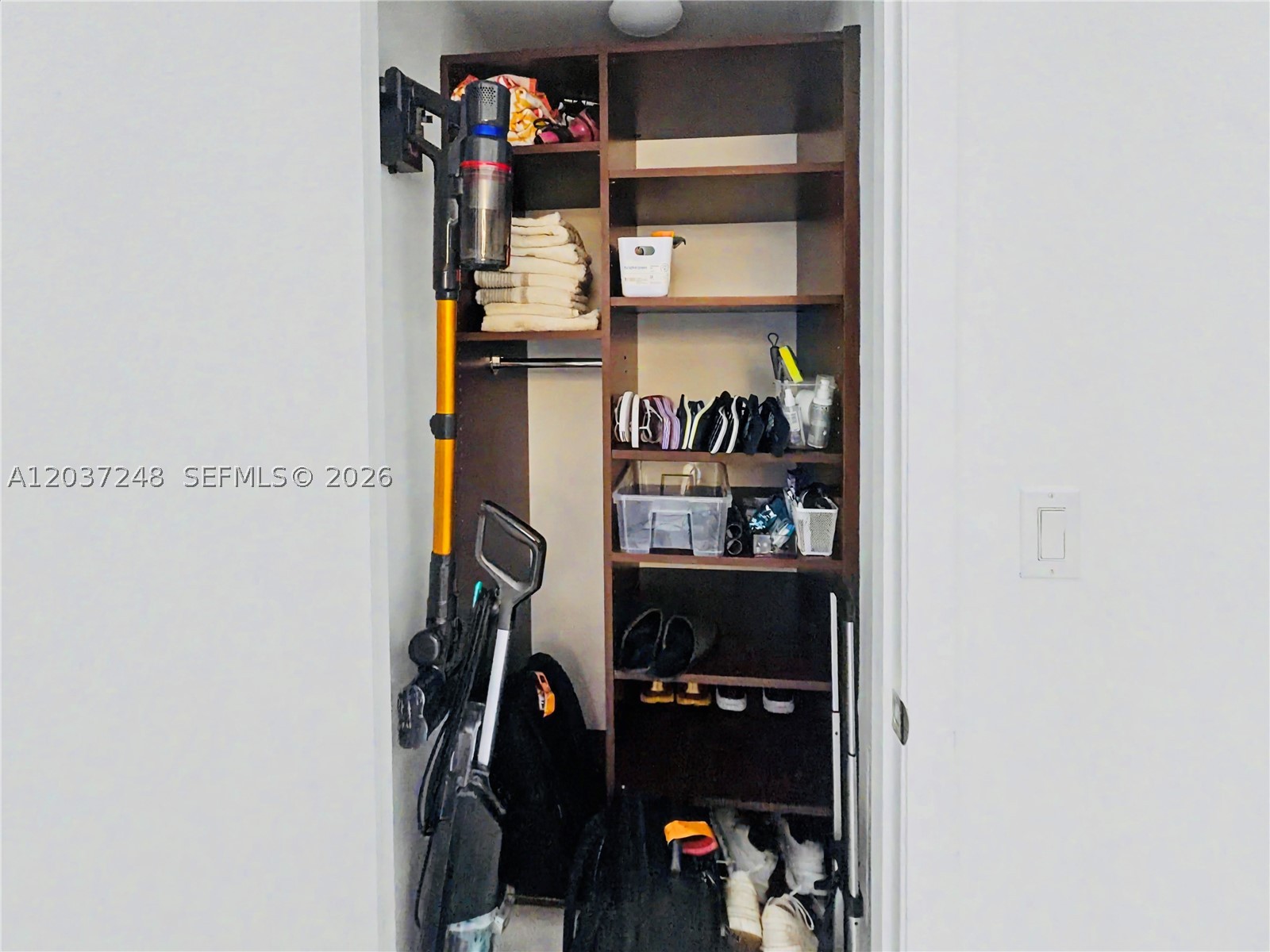 ICONBRICKELL CONDO NO 1 - Residential Lease