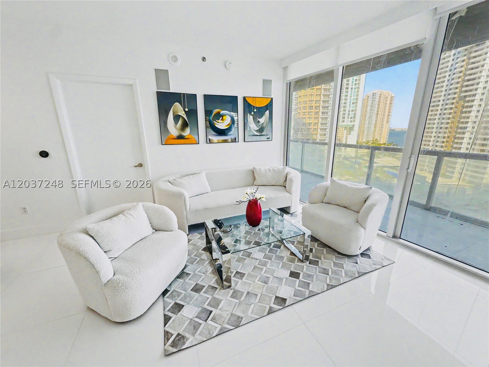 ICONBRICKELL CONDO NO 1 - Residential Lease