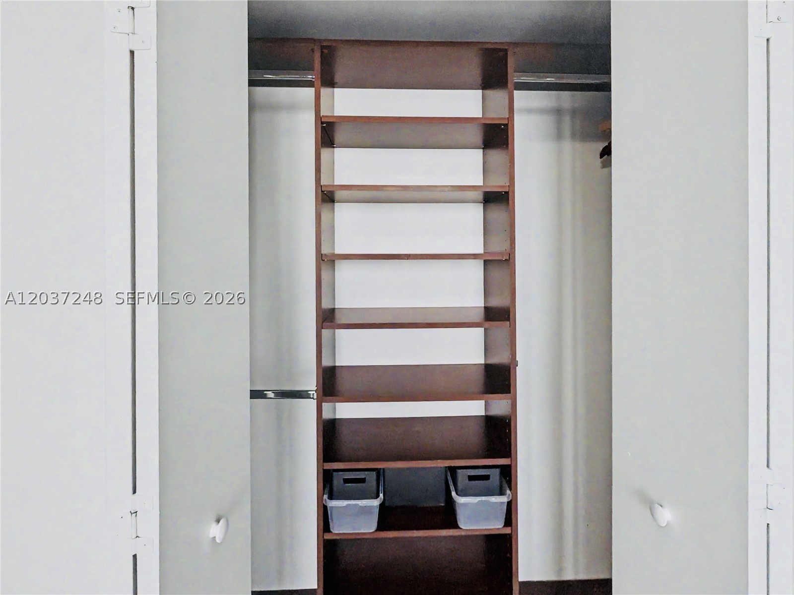 ICONBRICKELL CONDO NO 1 - Residential Lease