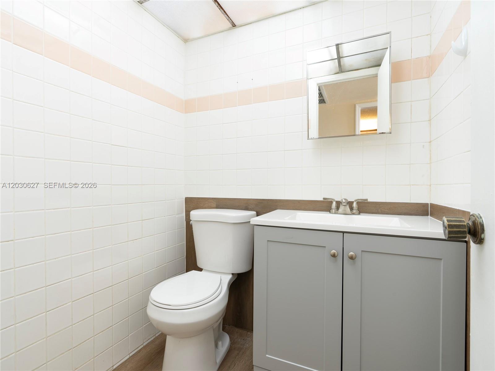 OCEAN PARK CONDO - Residential Lease