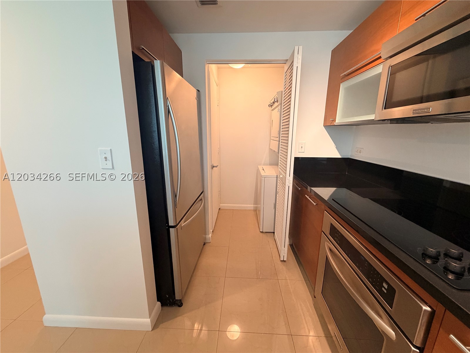 VIZCAYNE SOUTH CONDO - Residential Lease