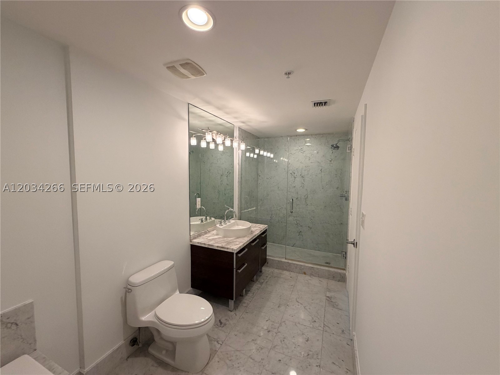 VIZCAYNE SOUTH CONDO - Residential Lease