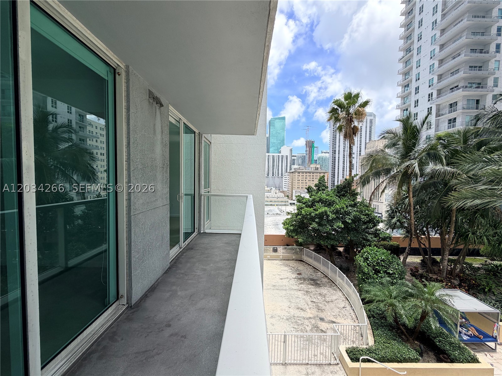 VIZCAYNE SOUTH CONDO - Residential Lease