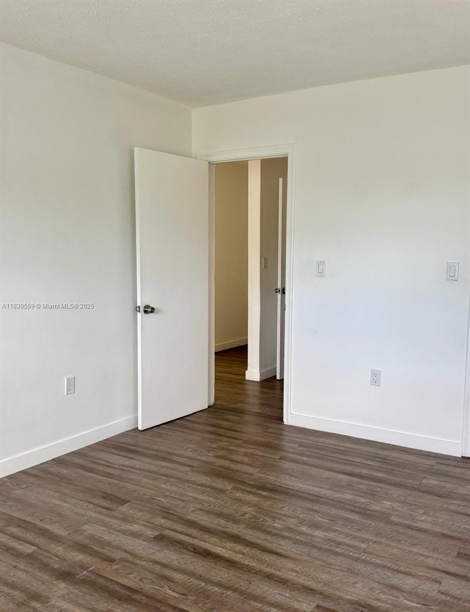 DIXIE HWY PARK - Residential Lease