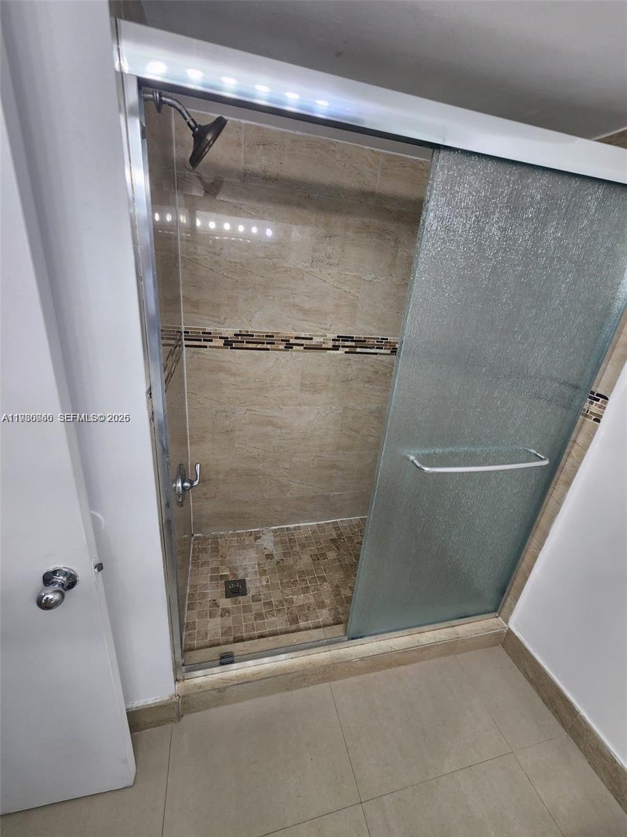 ENCLAVE AT DORAL CONDO NO - Residential