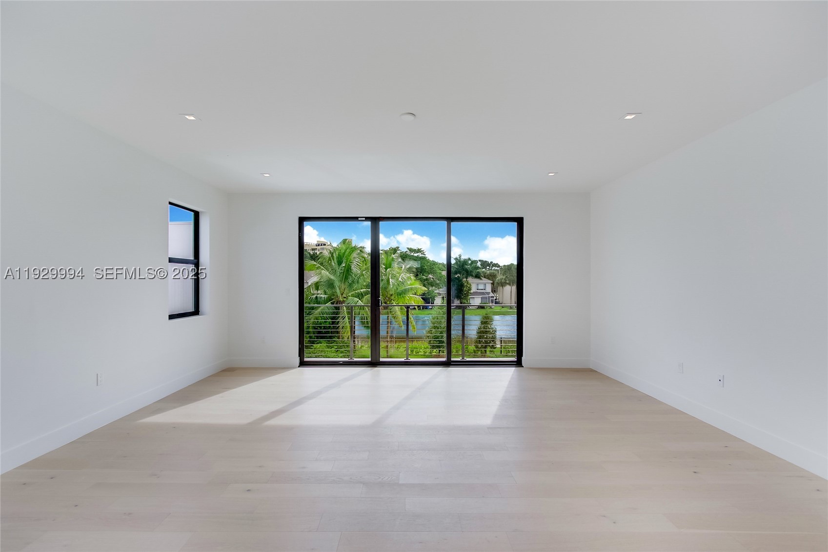 WESTON ESTATES - Residential