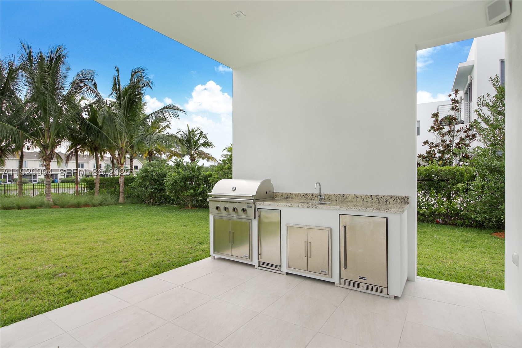 WESTON ESTATES - Residential
