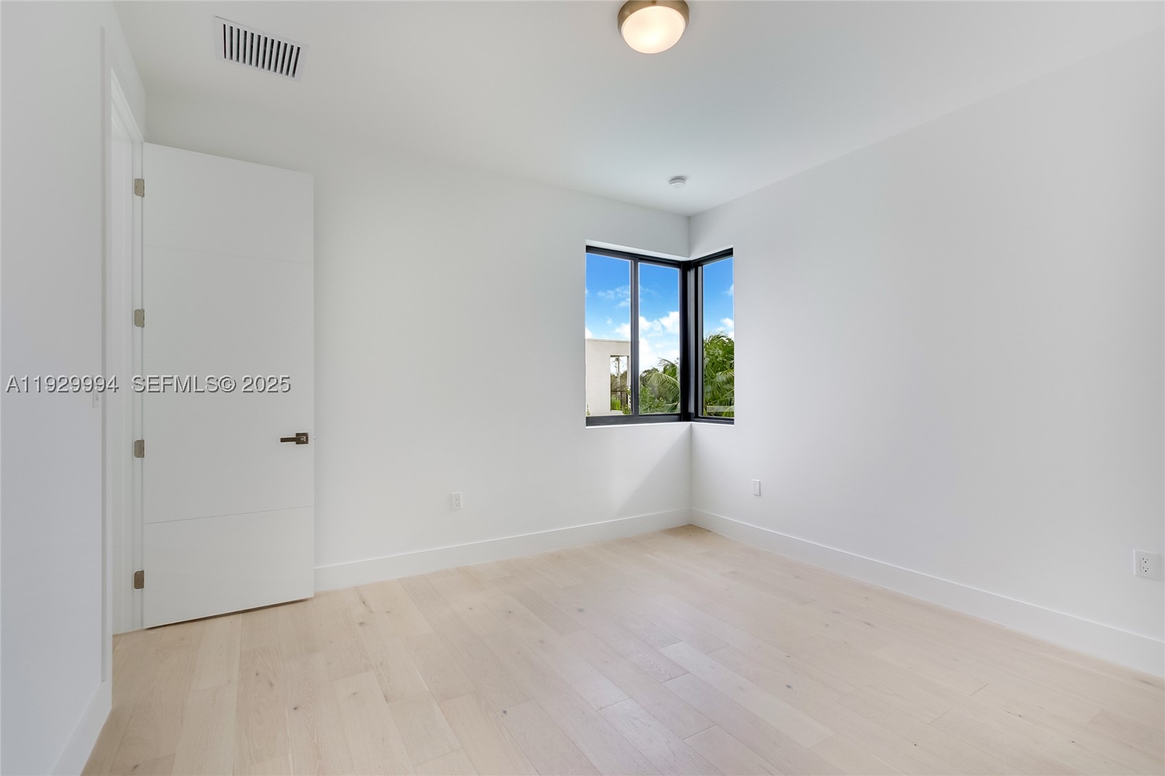 WESTON ESTATES - Residential