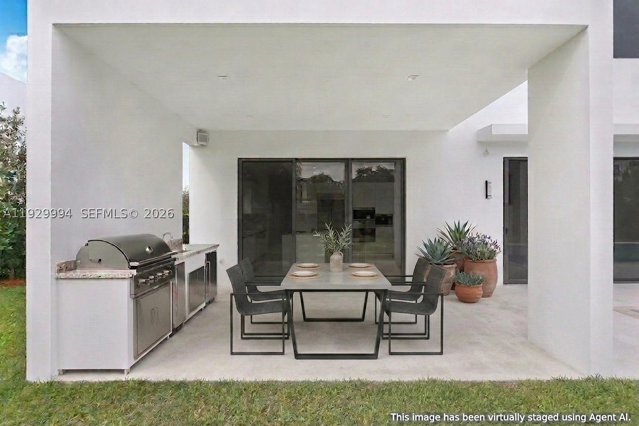 WESTON ESTATES - Residential