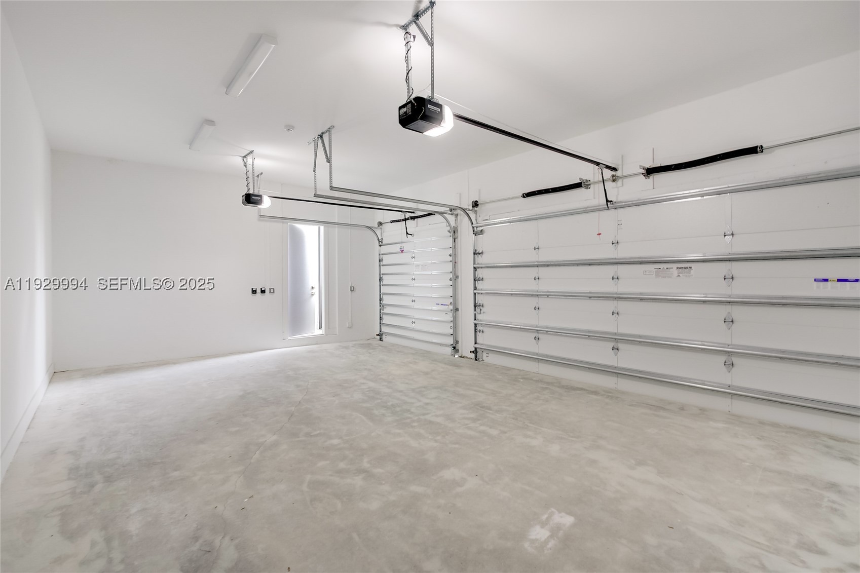 WESTON ESTATES - Residential