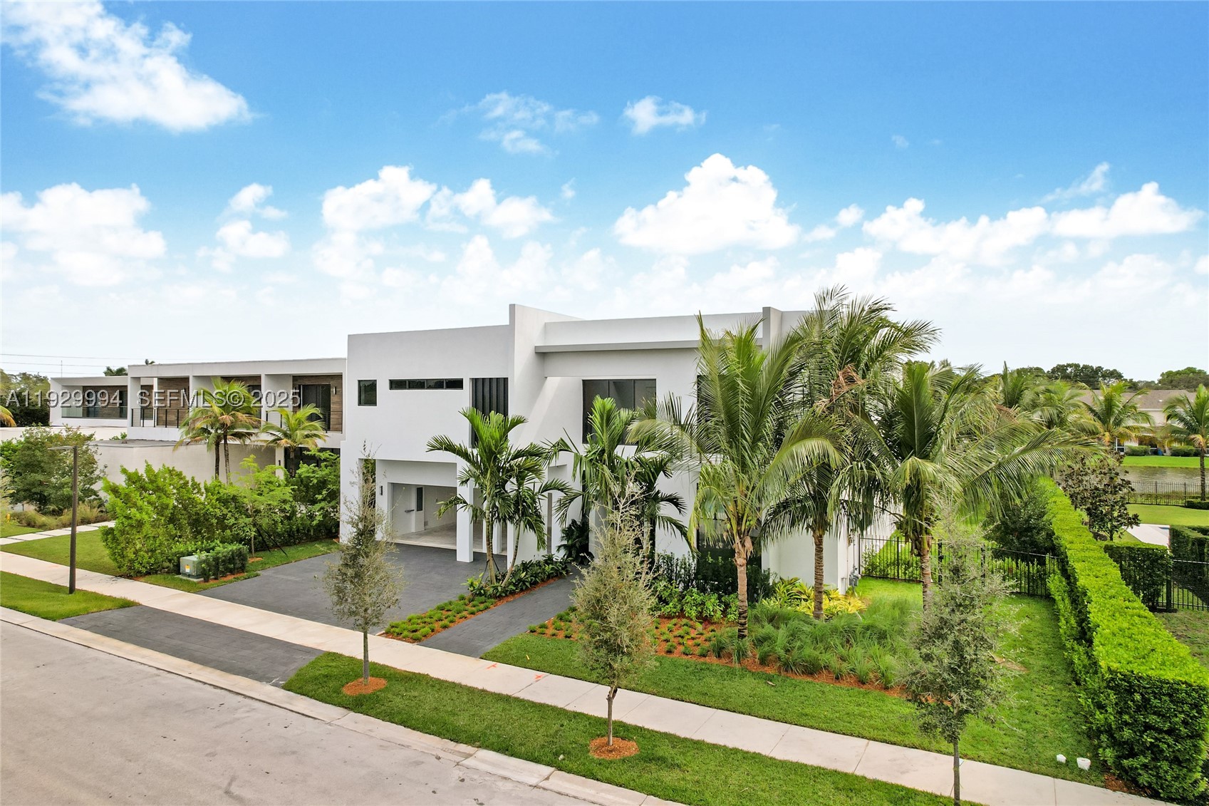 WESTON ESTATES - Residential