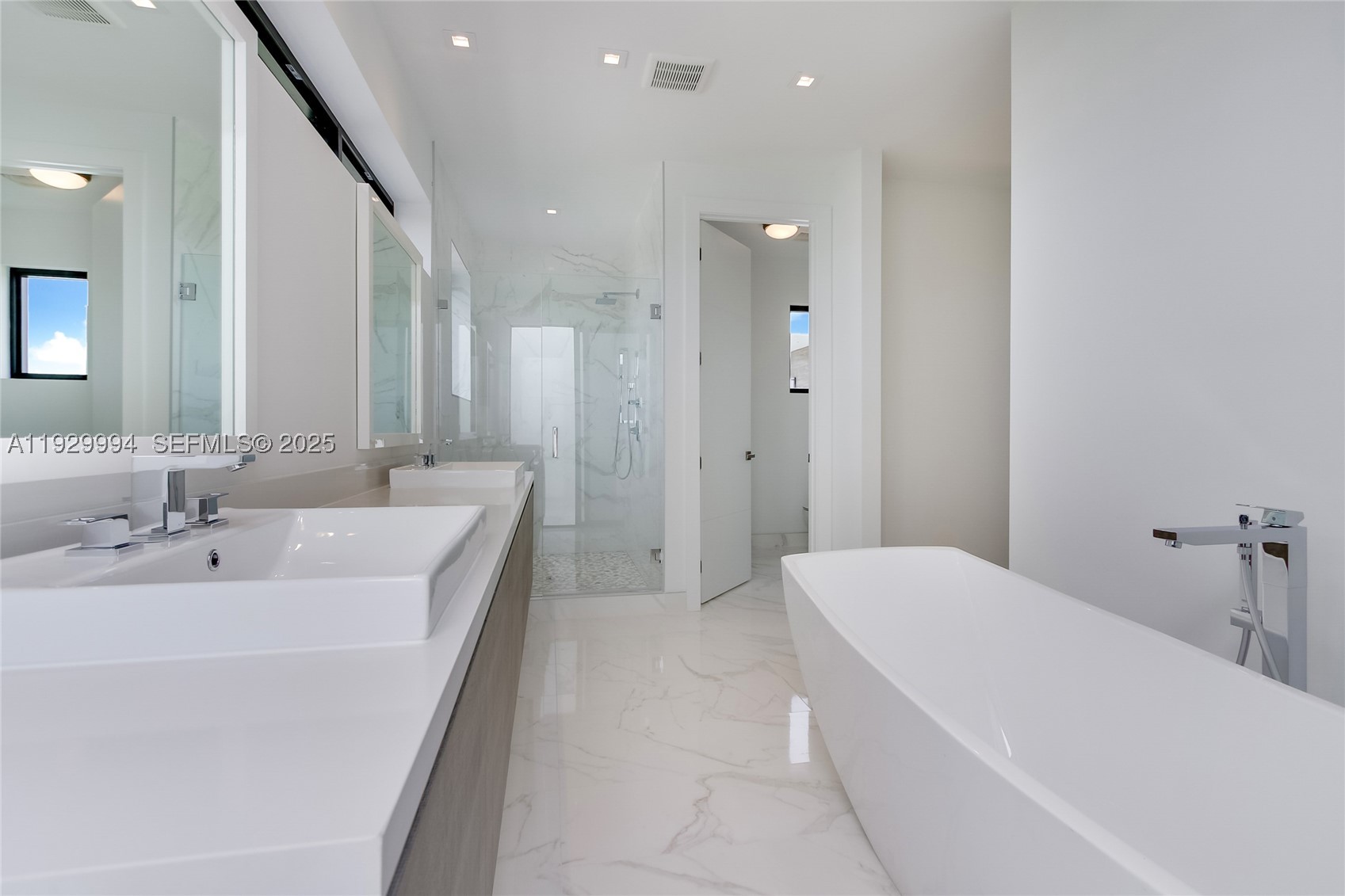 WESTON ESTATES - Residential