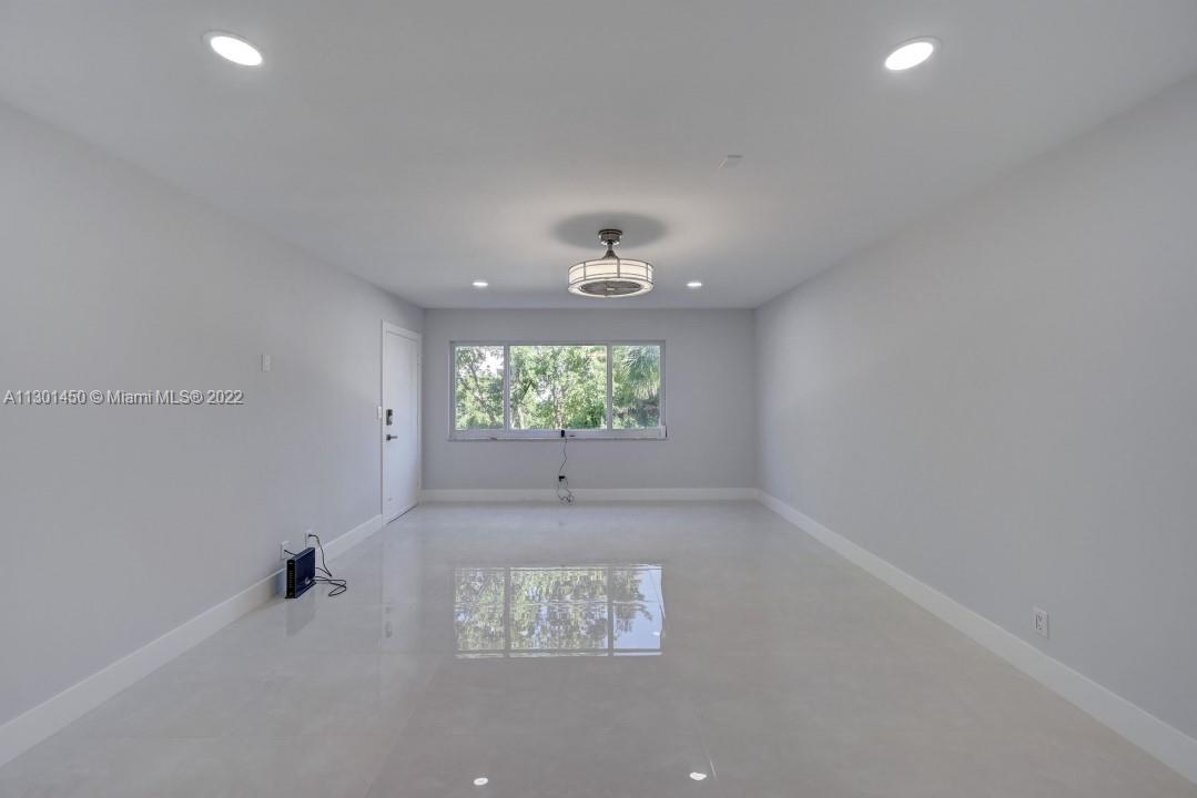 505 DEERFIELD CONDO - Residential Lease