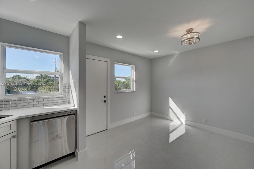 505 DEERFIELD CONDO - Residential Lease