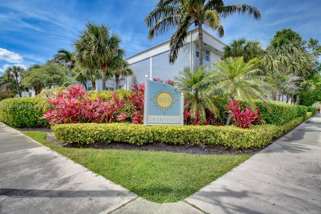 505 DEERFIELD CONDO - Residential Lease