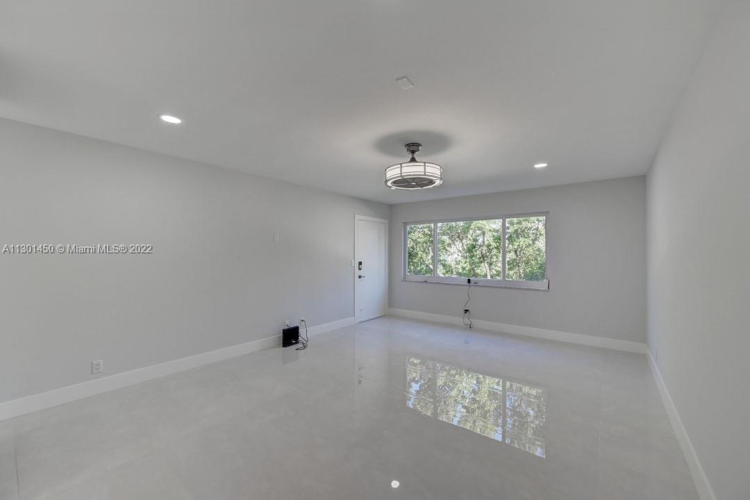 505 DEERFIELD CONDO - Residential Lease