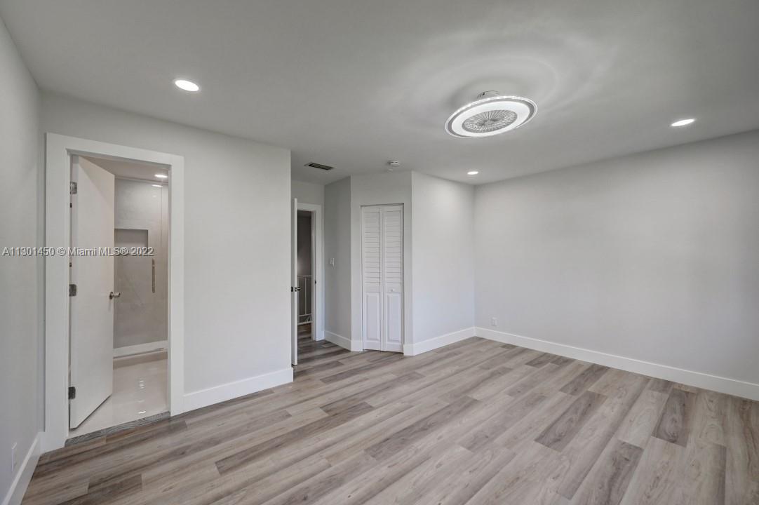 505 DEERFIELD CONDO - Residential Lease