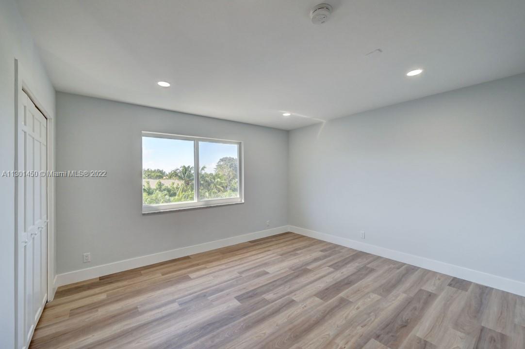 505 DEERFIELD CONDO - Residential Lease