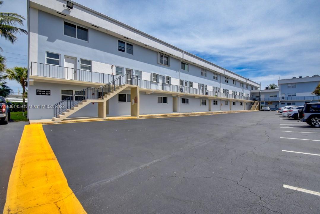 505 DEERFIELD CONDO - Residential Lease