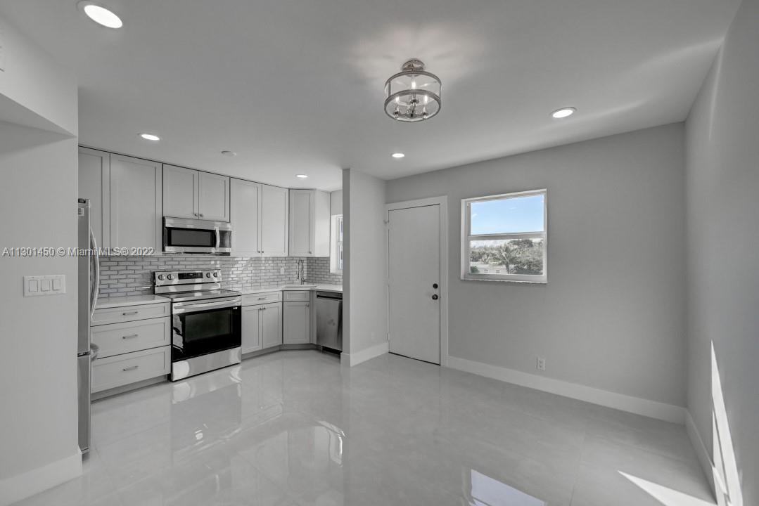505 DEERFIELD CONDO - Residential Lease