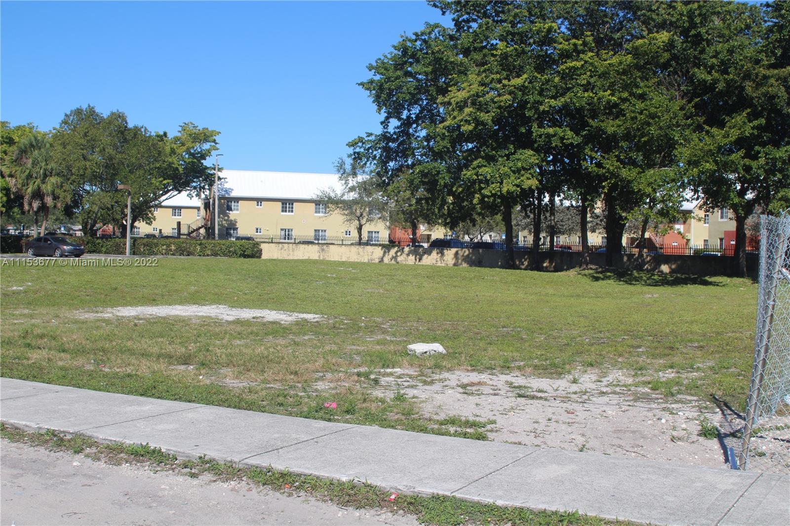 NORTH WEST LAUDERDALE - Land