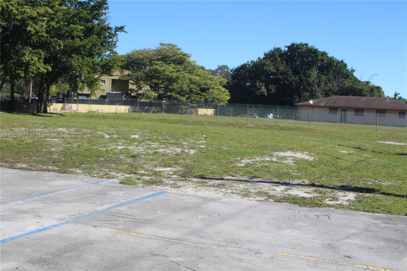 NORTH WEST LAUDERDALE - Land