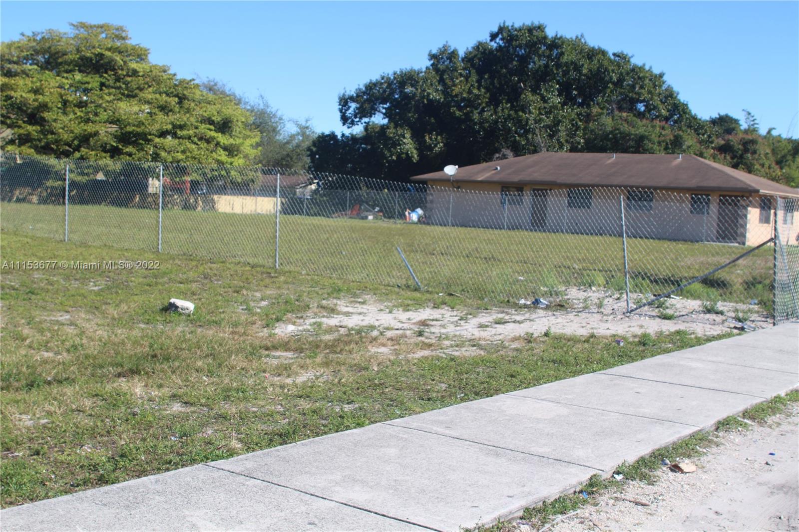NORTH WEST LAUDERDALE - Land
