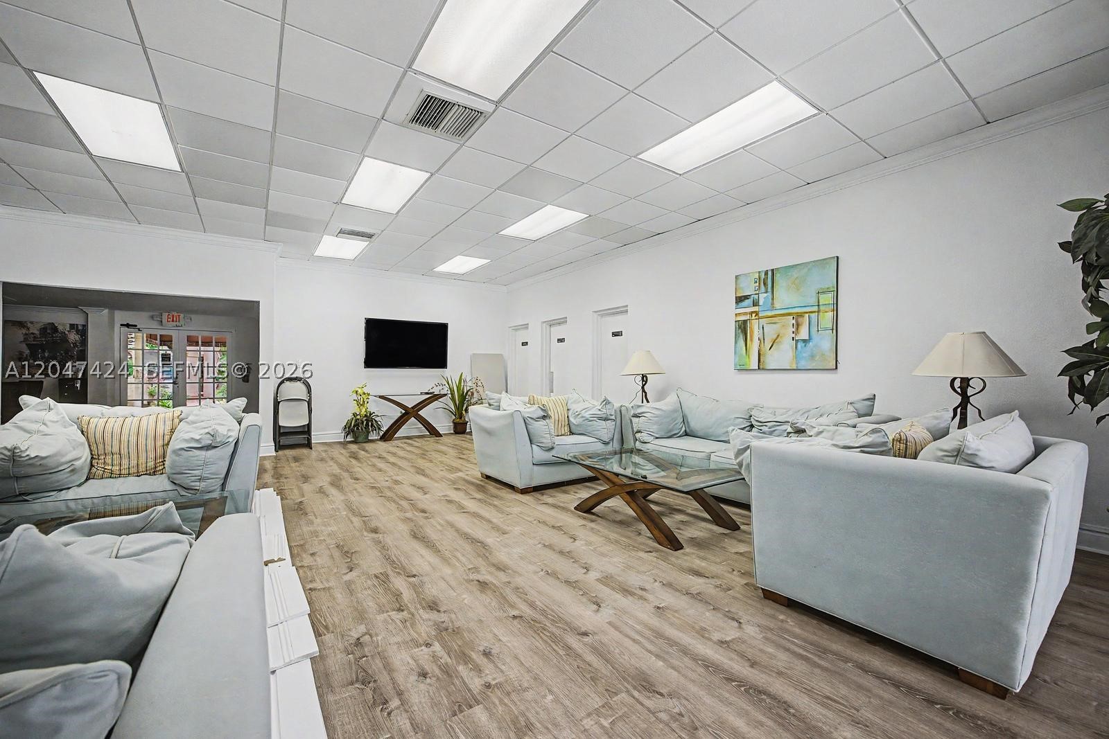 VILLAGE AT THE FALLS COND - Residential