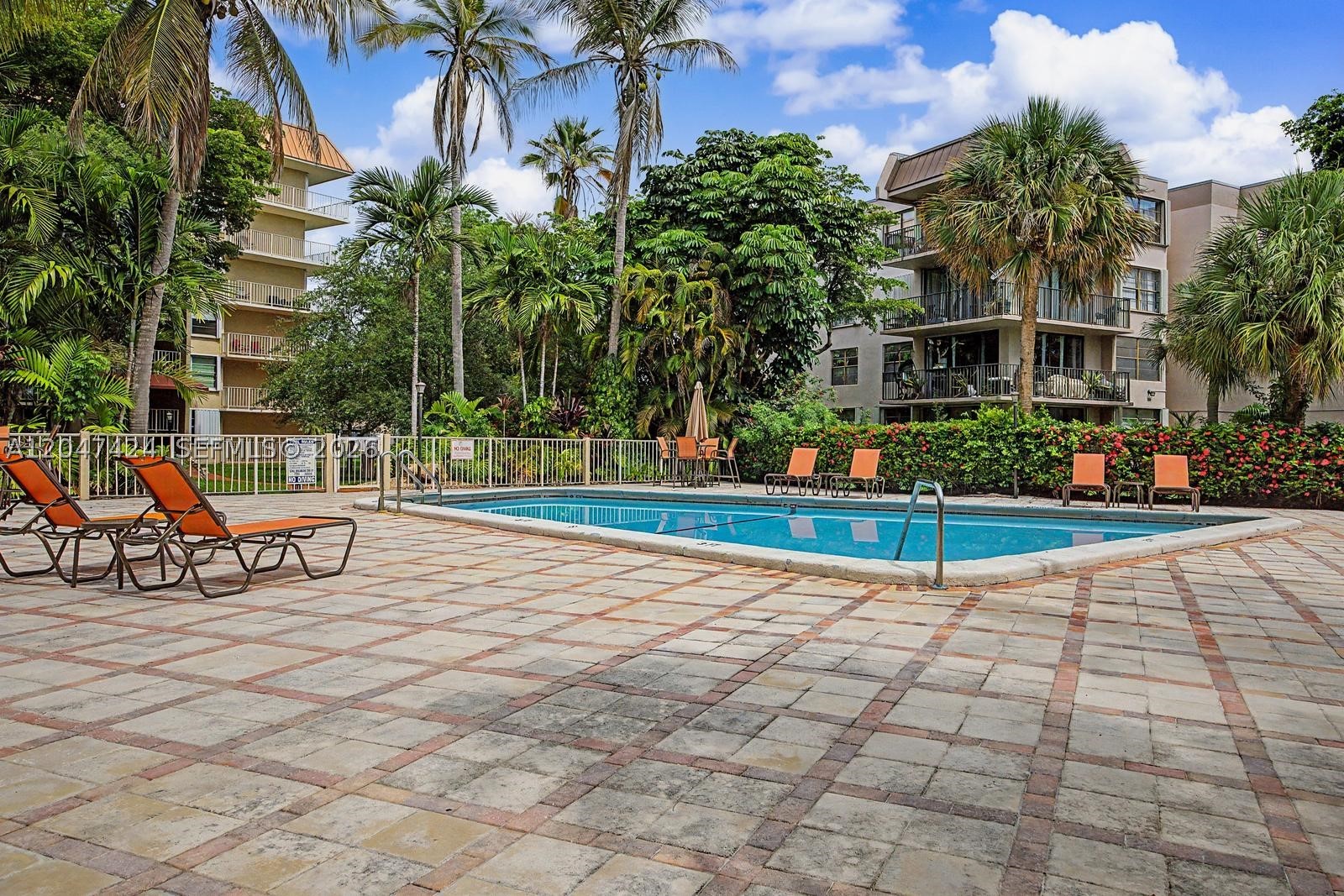 VILLAGE AT THE FALLS COND - Residential