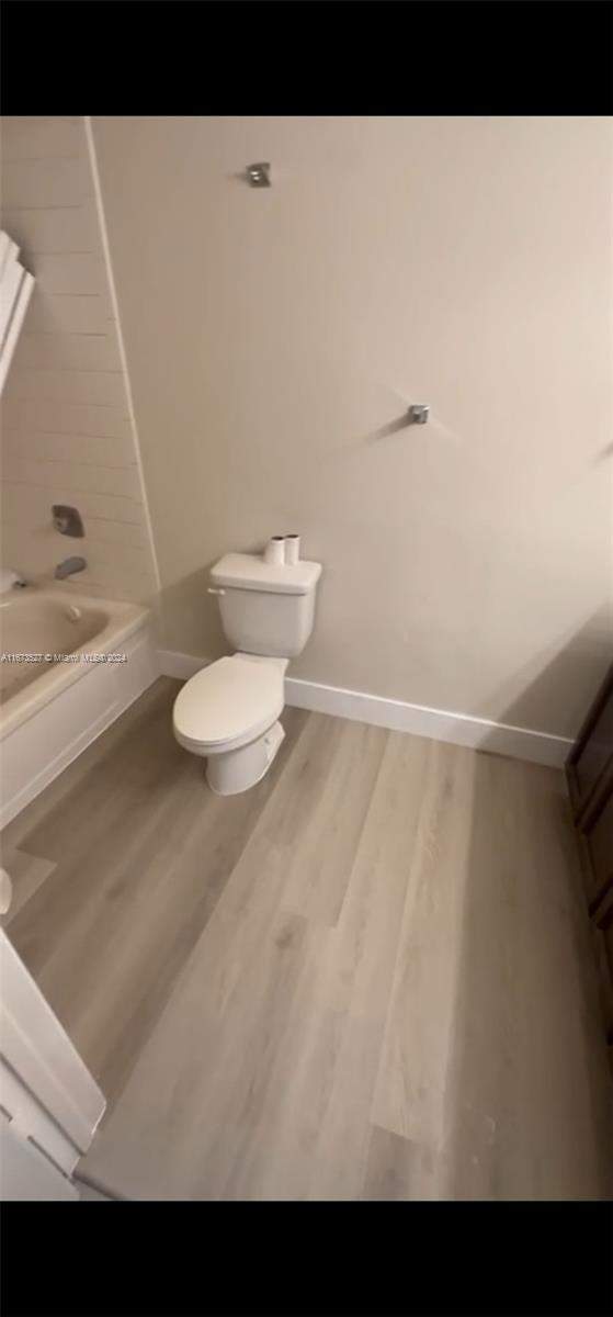 PRESIDENTIAL GOLFVIEW CON - Residential Lease