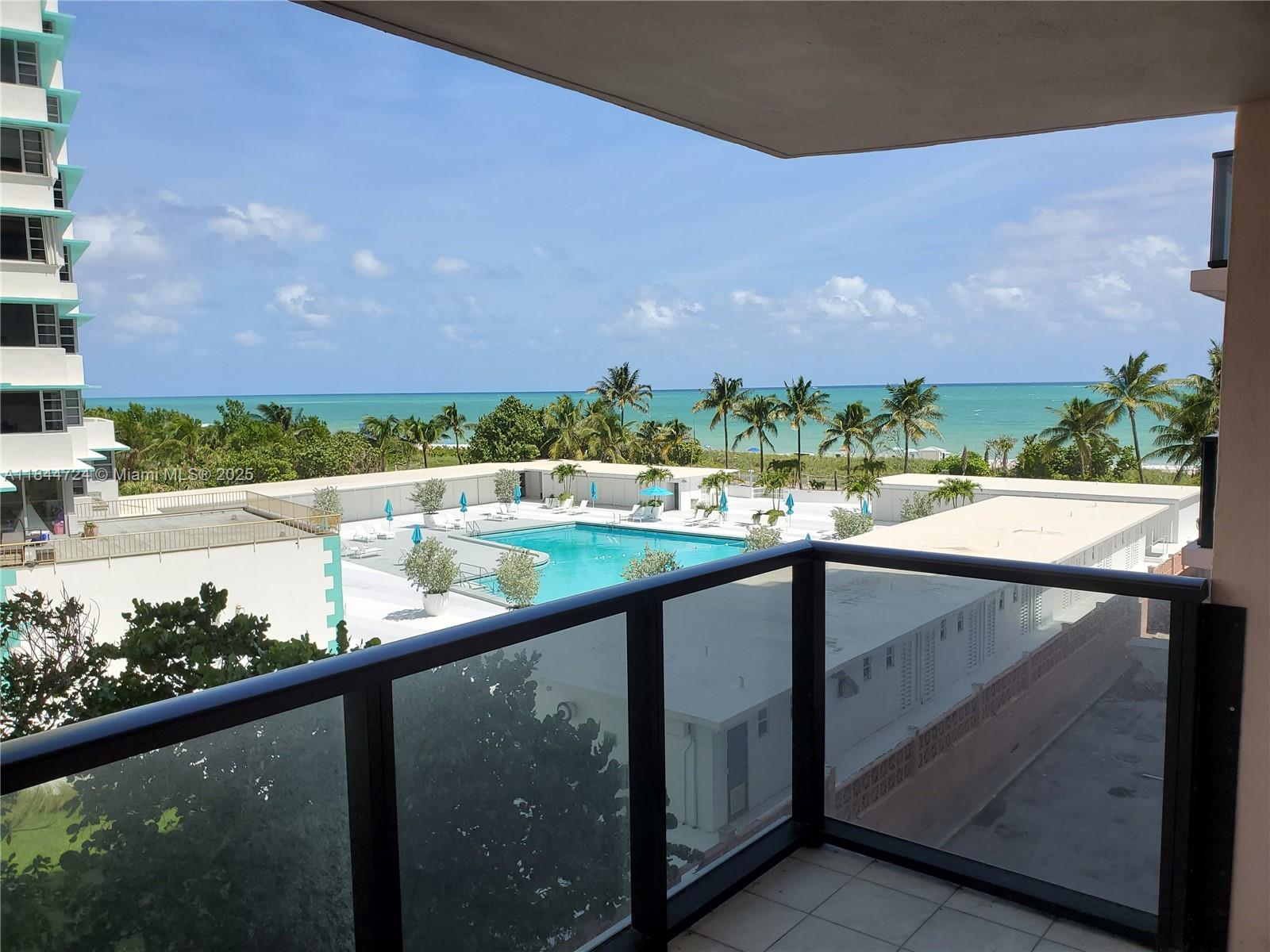 THE ALEXANDER CONDO - Residential