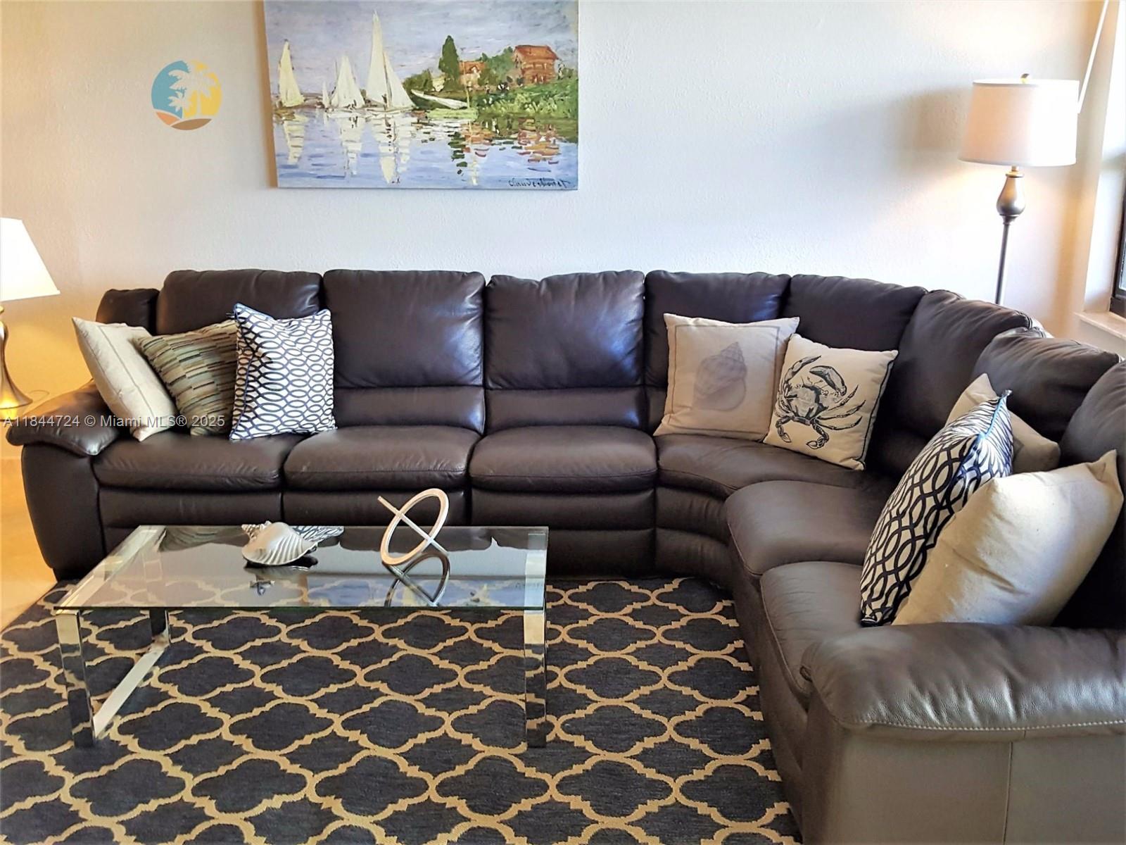 THE ALEXANDER CONDO - Residential