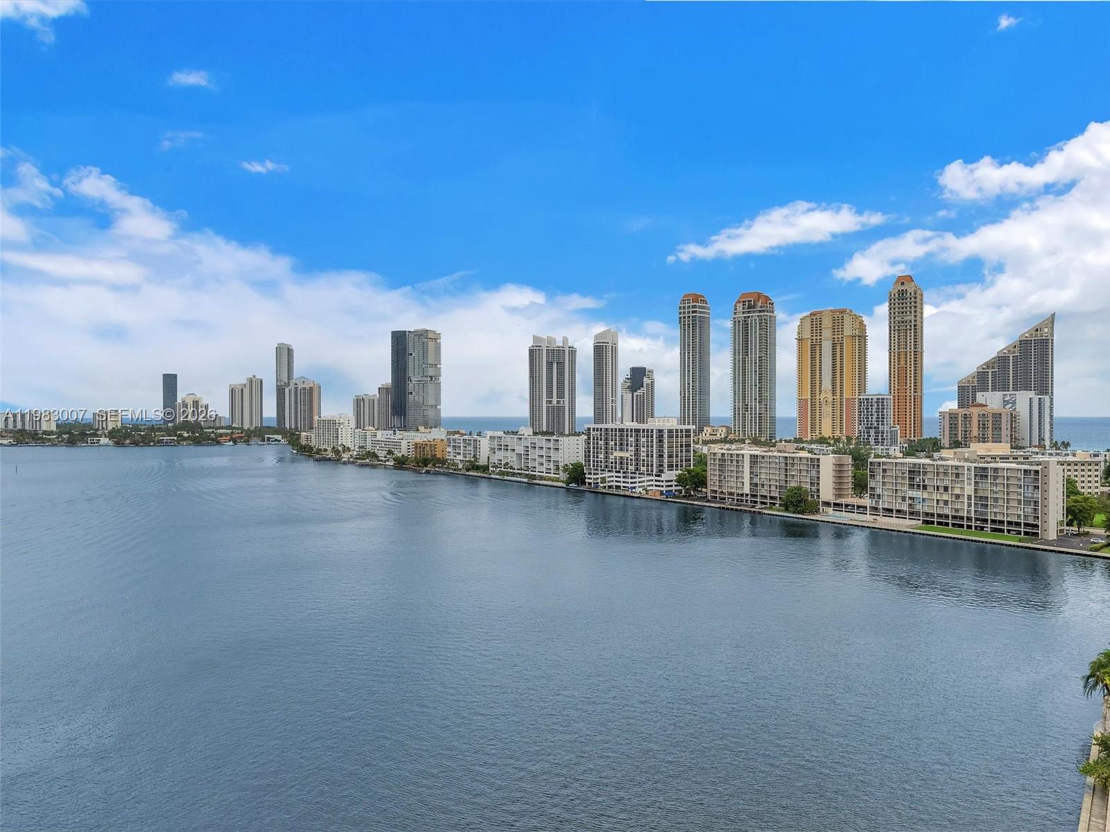 WINSTON TOWERS 500 CONDO - Residential