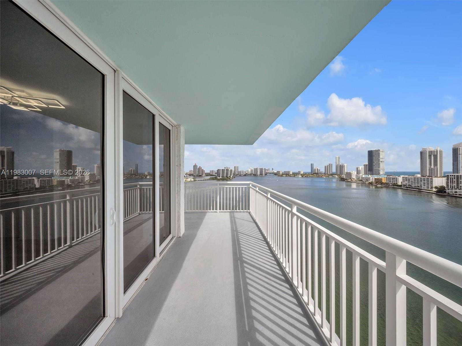 WINSTON TOWERS 500 CONDO - Residential