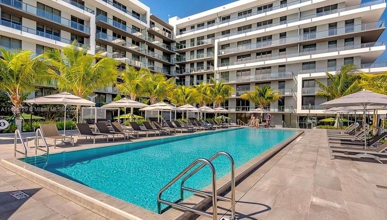AVENTURA PARKSQUARE RESID - Residential Lease