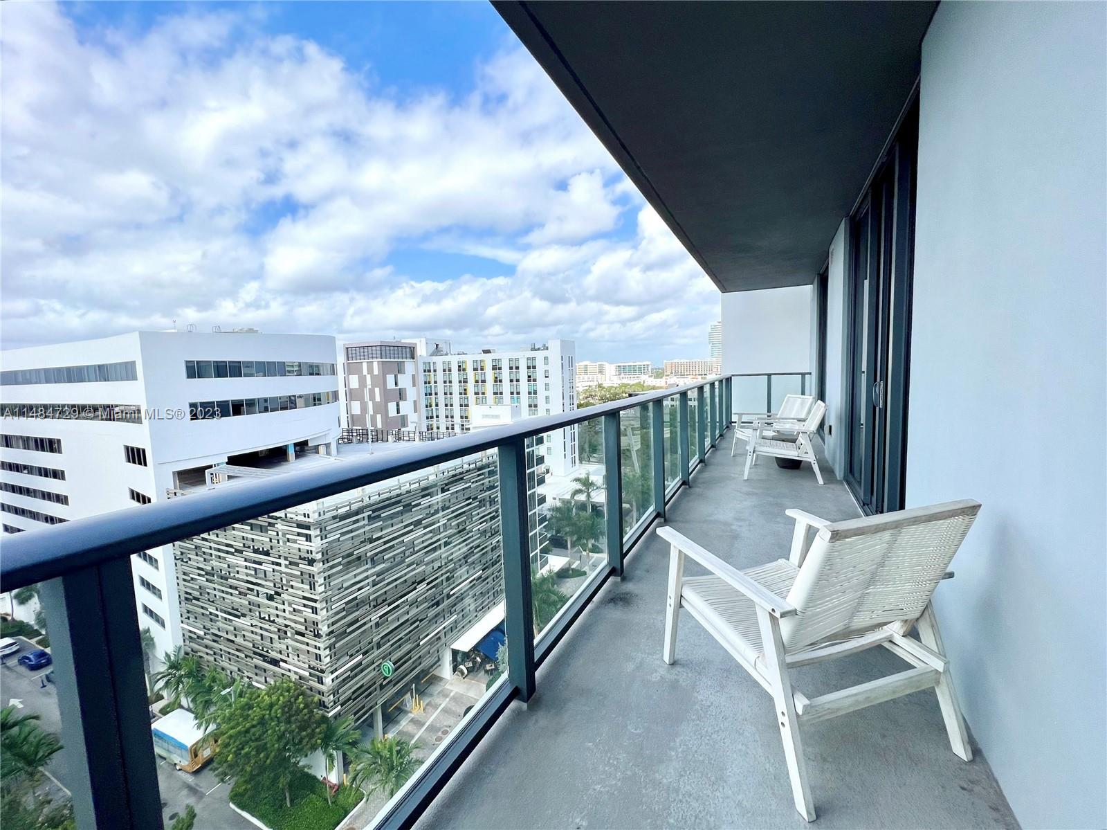 AVENTURA PARKSQUARE RESID - Residential Lease